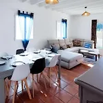 Vakantiehuis 4 Bedroom Gorgeous In