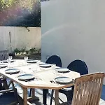 בית נופש 4 Bedroom Gorgeous In לנטון