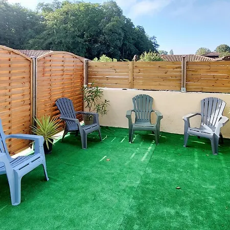 4 Bedroom Amazing In Vakantiehuis *