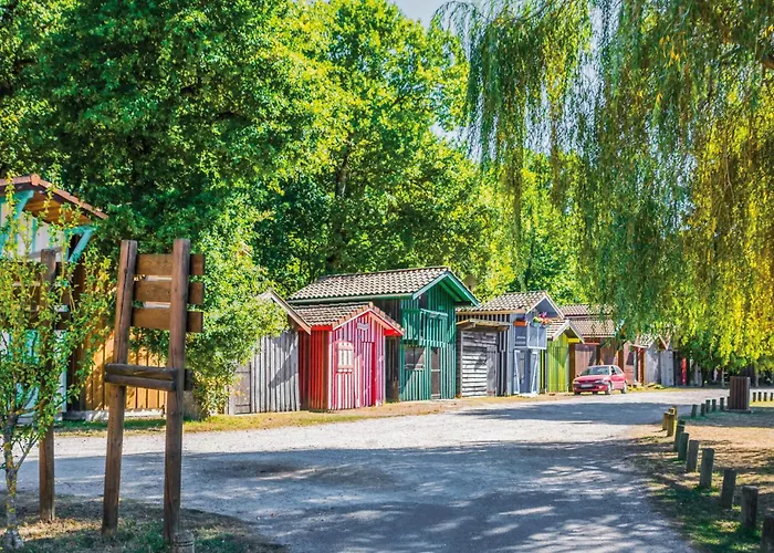 4 Bedroom Amazing In Σπίτι διακοπών *